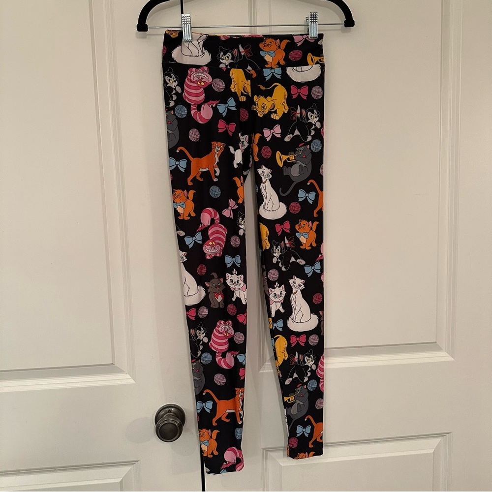 Disney Parks Cats Leggings Women’s Size XS EUC